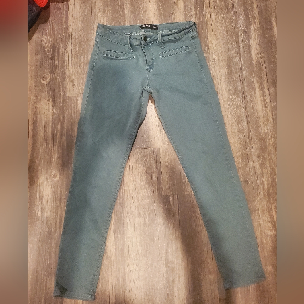 Just Black Green Skinny Jeans Women's Size 27p Very Stretchy